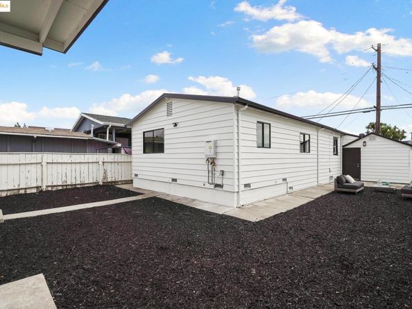 2839 Esmond Ave, Richmond CA 94804