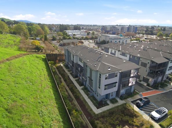 721 Delve Ct, Hayward CA 94544