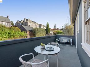 6218 MANOA St, Oakland CA 94618