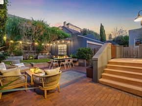 6218 MANOA St, Oakland CA 94618