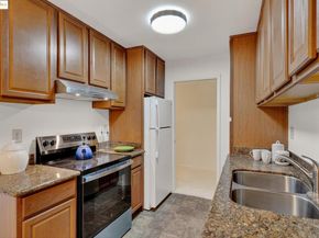 1311 Webster St E316, Alameda CA 94501