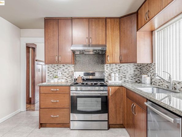 5712 Adeline St., Oakland CA 94608