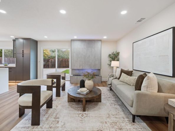 31314 San Andreas Dr, Union City CA 94587