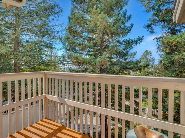 1120 Holmes Way, Hayward CA 94541