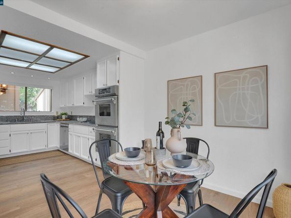 1120 Holmes Way, Hayward CA 94541