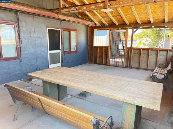 91 Bonnie Dr, San Pablo CA 94806