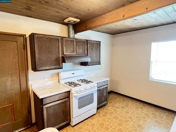 91 Bonnie Dr, San Pablo CA 94806