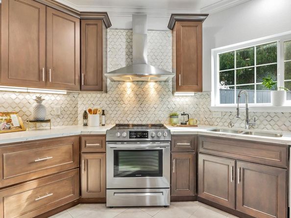 4597 Edwards Ln., Castro Valley CA 94546