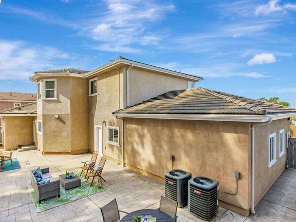 4597 Edwards Ln., Castro Valley CA 94546