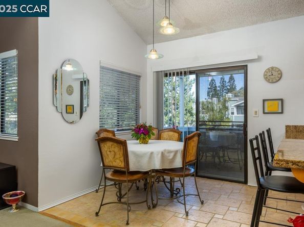 1086 Maywood Ln, Martinez CA 94553