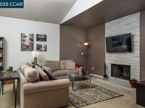 1086 Maywood Ln, Martinez CA 94553