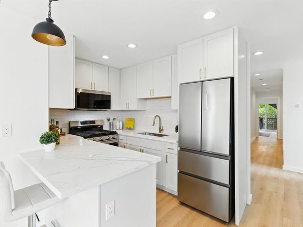 100 Byrne St, Daly City CA 94014
