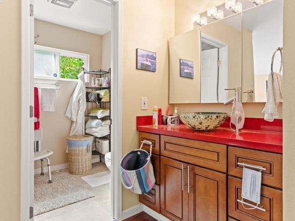 767 Marlesta Rd, Pinole CA 94564