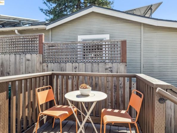 3887 Forest Hill, Oakland CA 94602