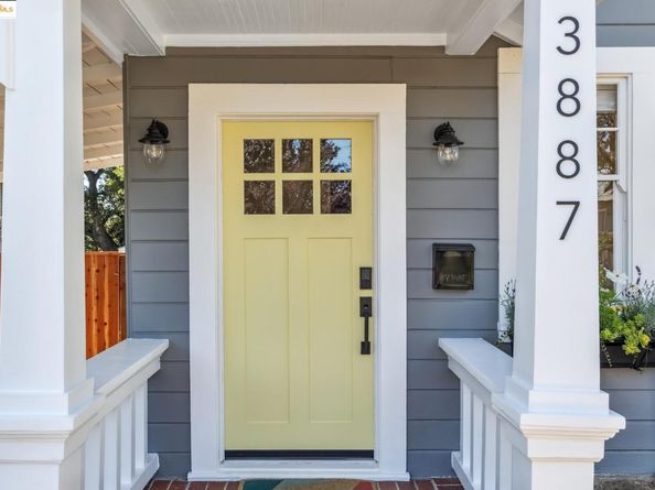 3887 Forest Hill, Oakland CA 94602