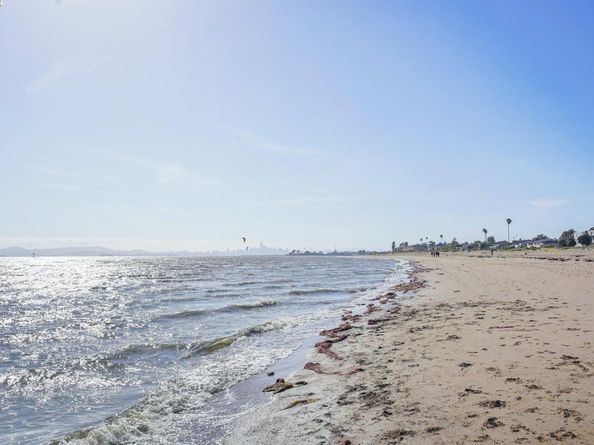 1834 8th St, Alameda CA 94501