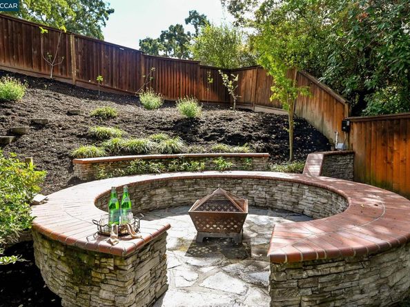 823 La Gonda Way, Danville CA 94526
