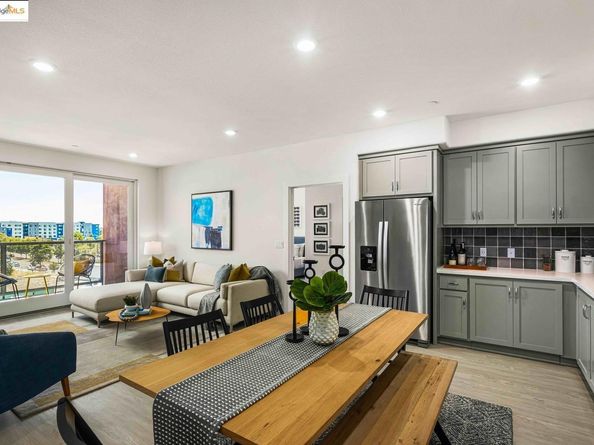 501 Somi 402, Hayward CA 94544