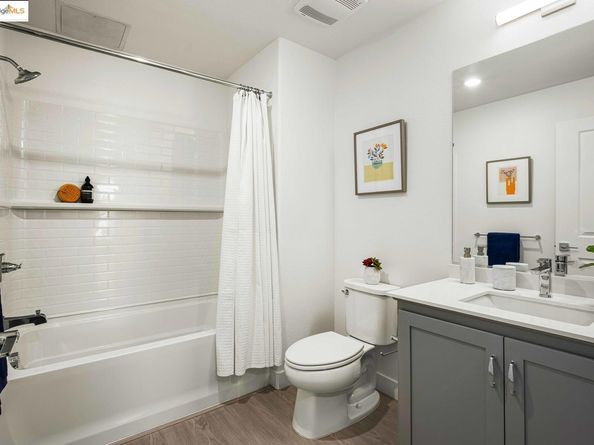 501 Somi 402, Hayward CA 94544