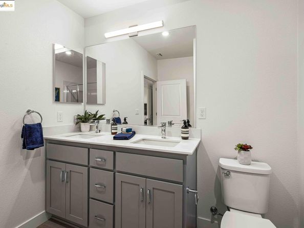 501 Somi 402, Hayward CA 94544