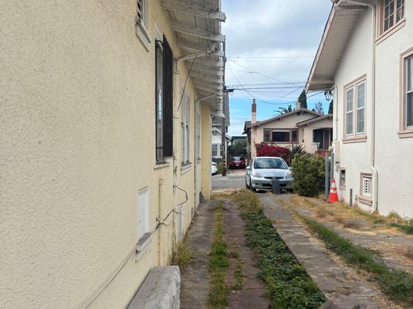 5226 Belvedere St, Oakland CA 94601