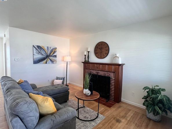 1727 2Nd St, Livermore CA 94550