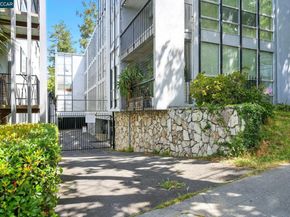 193 Montecito 303, Oakland CA 94610