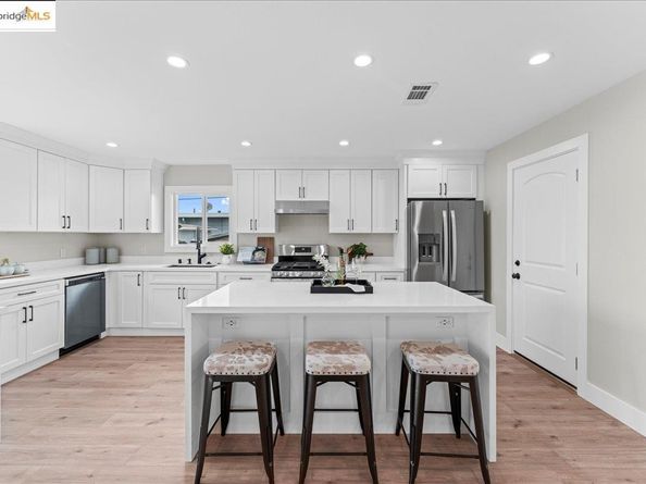 2773 21St St, San Pablo CA 94806