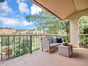 4021 Terra Granada Dr 1B, Walnut Creek CA 94595