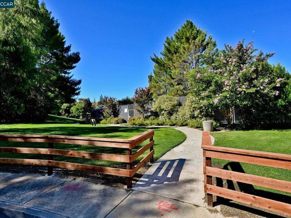 4450 Shellflower Ct, Concord CA 94518