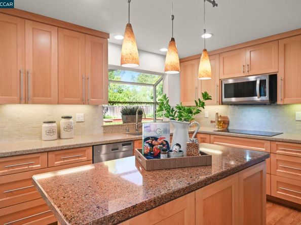 4450 Shellflower Ct, Concord CA 94518