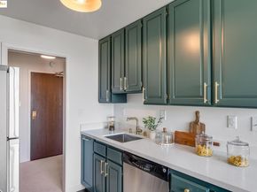5177 Diamond Heights BLVD APT 114, San Francisco CA 94131