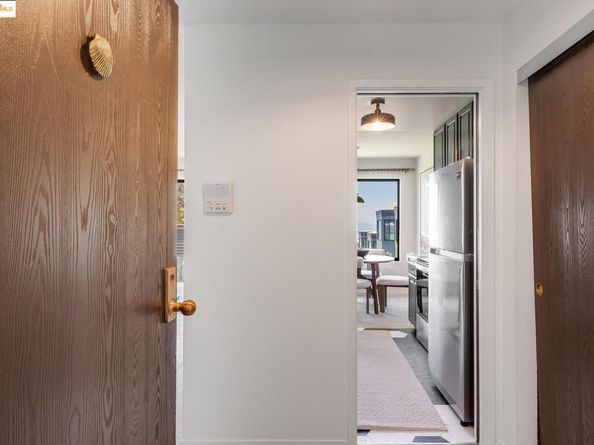 5177 Diamond Heights BLVD APT 114, San Francisco CA 94131