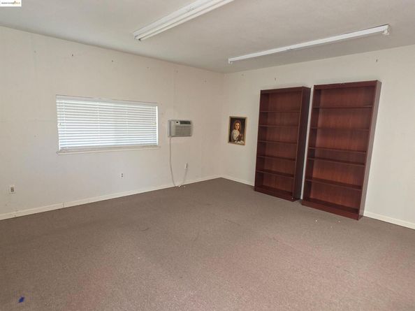 4990 Hames Dr, Concord CA 94521