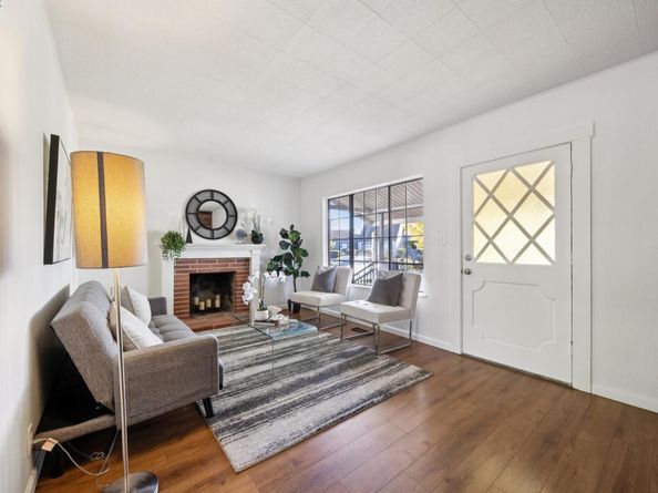 133 Mecartney Rd, Alameda CA 94502