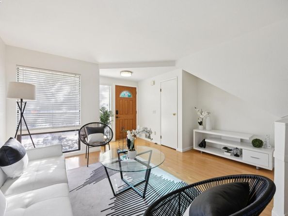 133 Mecartney Rd, Alameda CA 94502