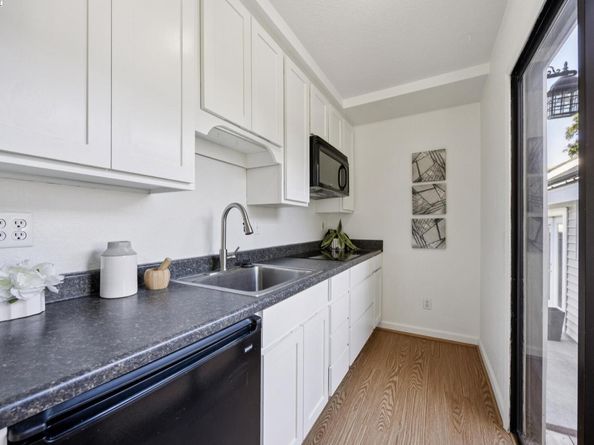 133 Mecartney Rd, Alameda CA 94502