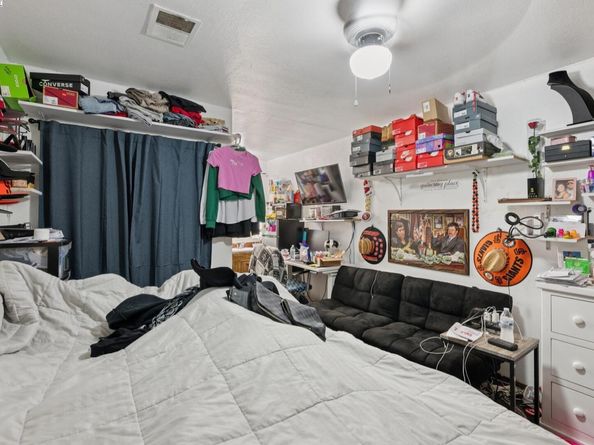 1018 Gilman Ave, San Francisco CA 94124