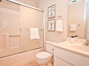 1324 Chateau Cmn 206, Livermore CA 94550