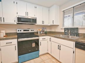 1324 Chateau Cmn 206, Livermore CA 94550