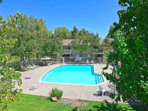 1324 Chateau Cmn 206, Livermore CA 94550