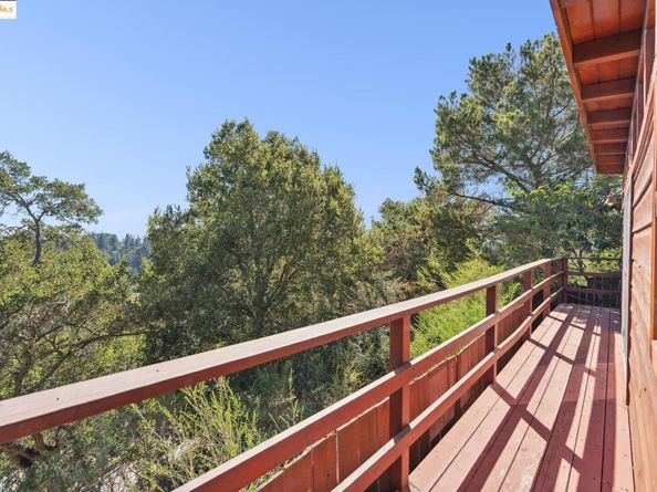5958 Colton Blvd., Oakland CA 94611