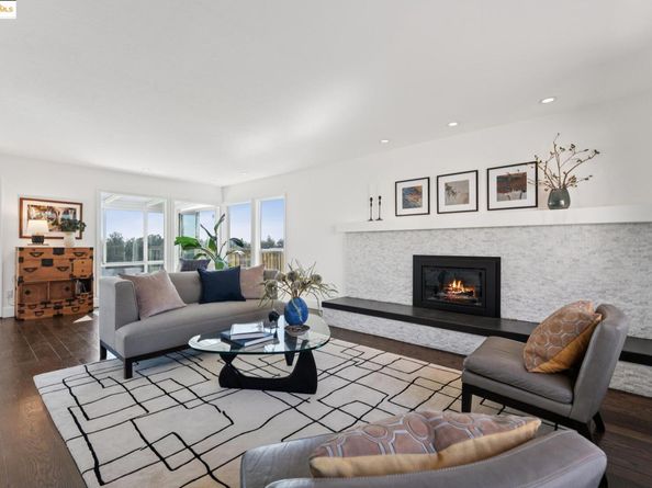 5958 Colton Blvd., Oakland CA 94611