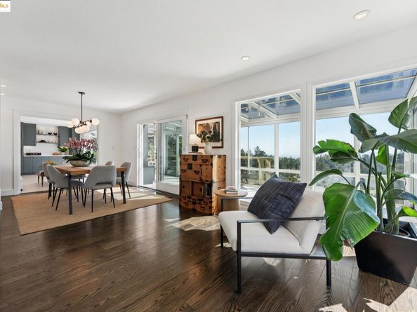5958 Colton Blvd., Oakland CA 94611
