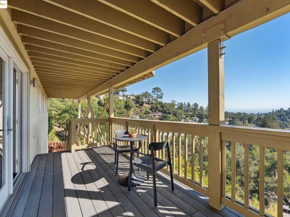 5958 Colton Blvd., Oakland CA 94611