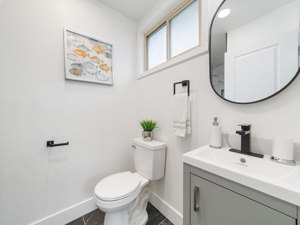 19267 Gliddon St, Castro Valley CA 94546