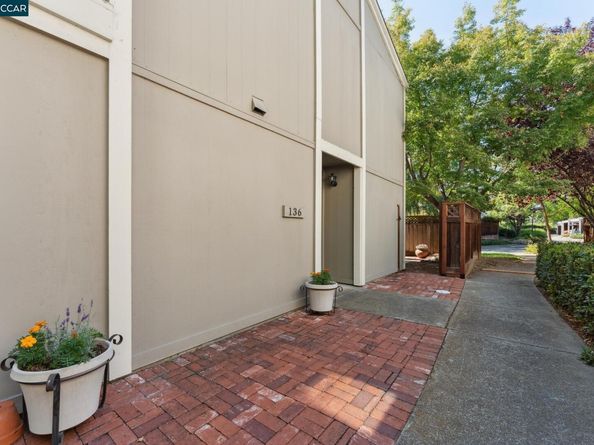 136 Garden Creek Pl, Danville CA 94526