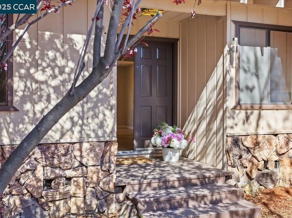 1167 Kaski Ln, Concord CA 94518