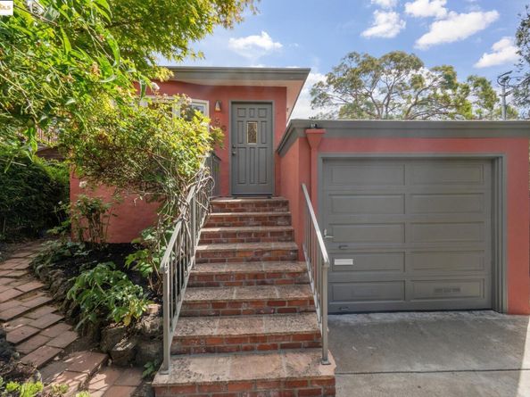 1510 Valley Rd, Kensington CA 94707