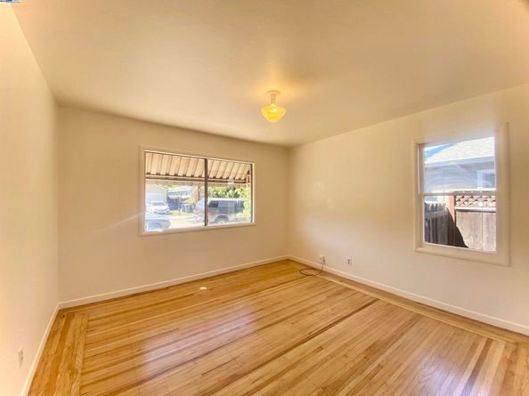 21284 Tyee St, Castro Valley CA 94546